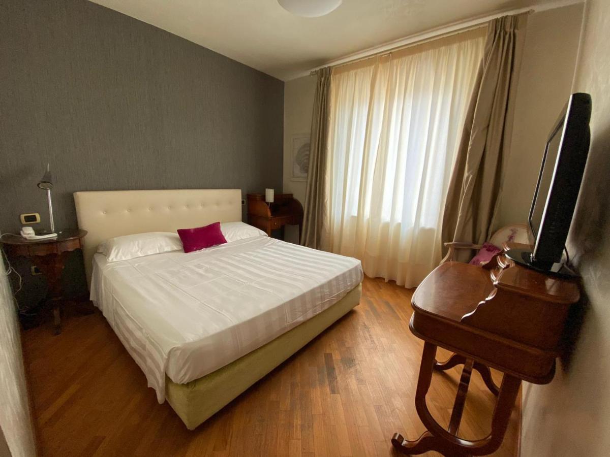Hotel Joseph Marina di Pietrasanta Εξωτερικό φωτογραφία