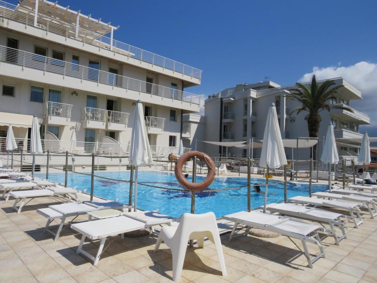 Hotel Joseph Marina di Pietrasanta Εξωτερικό φωτογραφία