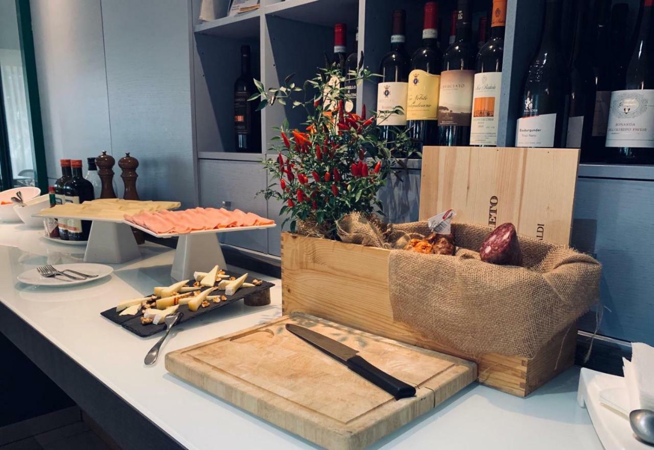 Hotel Joseph Marina di Pietrasanta Εξωτερικό φωτογραφία